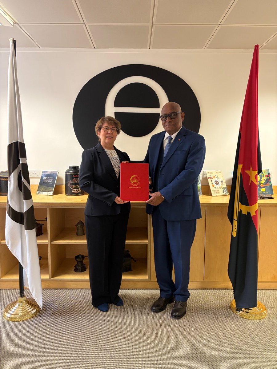 ICOCoffeeOrg's tweet photo. Yesterday (1st July), H.E. Ambassador José Patrício signed and deposited the instrument of ratification for the International Coffee Agreement 2022 on behalf of the Government of Angola. 
#Coffee #Angola #ICO #Sustainability https://t.co/nRRDOA3jQu