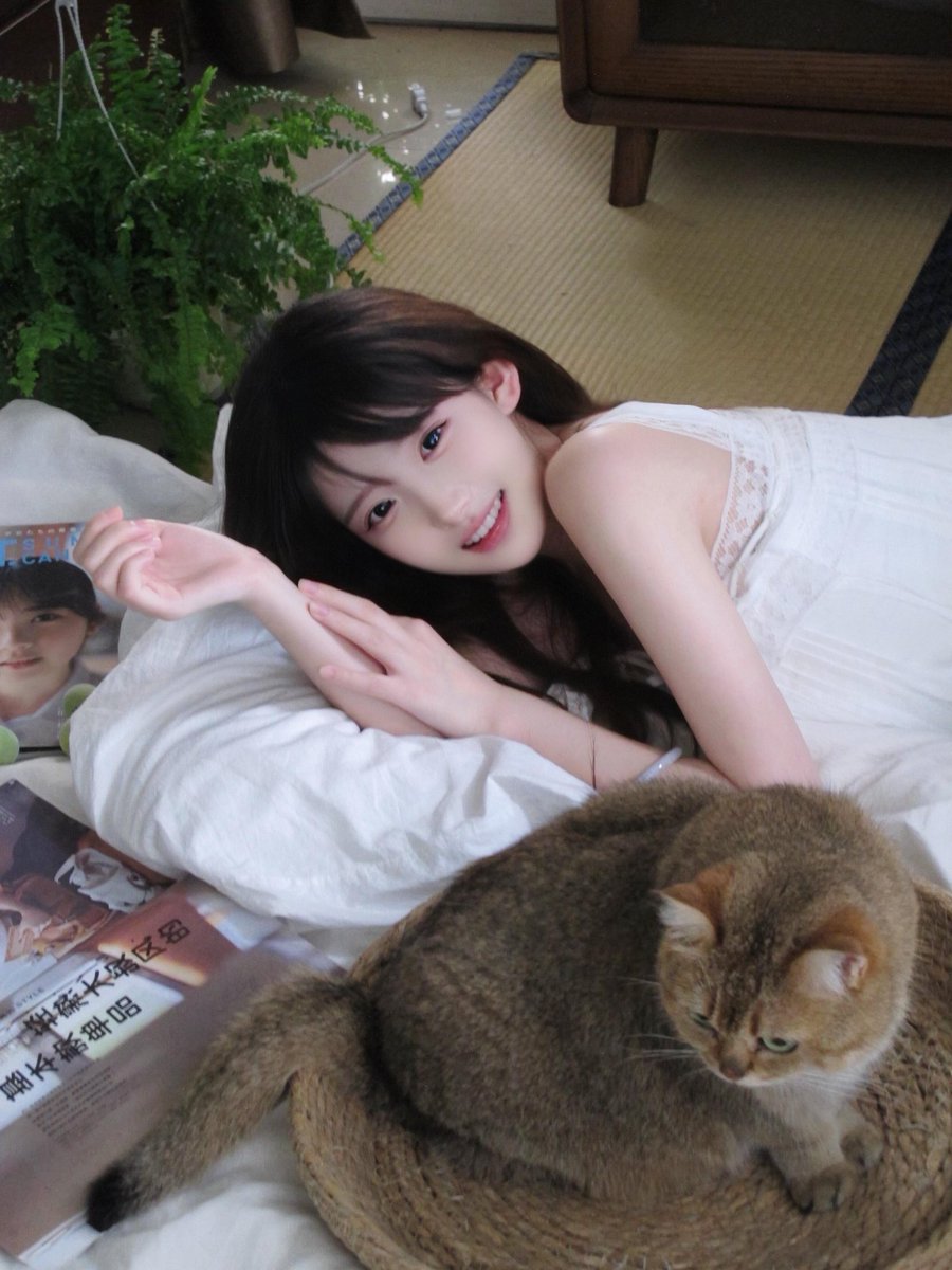 chnhohn849984's tweet photo. #线下#杭州#萝莉#女大#圈外
🌷年龄：07
     身高：170
🌷体重：-
        3C：D
🌷特长：-
🐧：737704350

颜值高情商高
学院在校生
全身雪白   超级长腿
清纯可爱   初恋感觉
极品校花 https://t.co/nphPgdMZHk