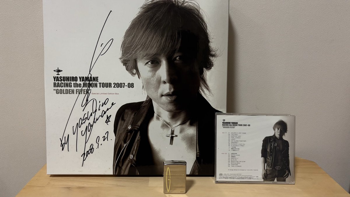 yoshiryu1014's tweet photo. 山根さんの楽曲
「THE HERO」
とても懐かしい✨✨✨✨✨
2008.4.26.27GOLDEN FLYER品川プリンスステラボール
確かTHE HEROオープニング曲だった^ ^
５ヶ月後のサイン会
品川プリンスでこのBOXにサインしてもらった(^^)
　#山根康広 https://t.co/WQEpEz9nmA