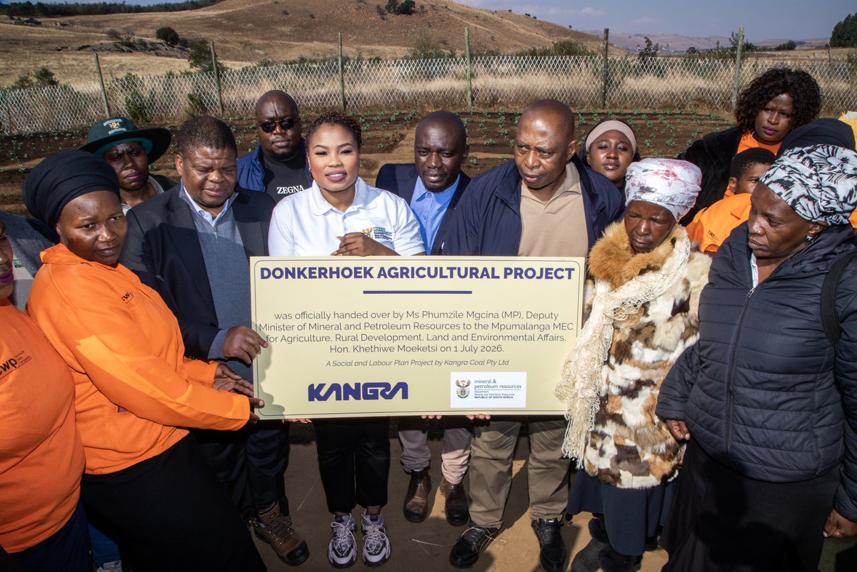 KangraCoal's tweet photo. Press Release: Kangra’s Water and Agriculture projects cultivate change

Read the full statement: https://t.co/1wjxtLOJuY

#WaterTrailsandTriumphs #DonkerHoekHandover