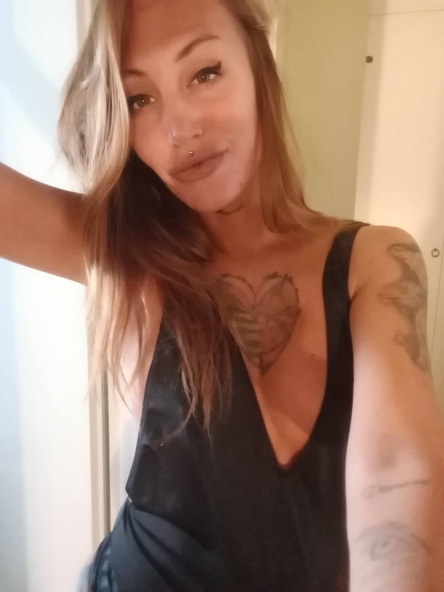 Emily🍒 (@Emilyvizio) / Posts / X