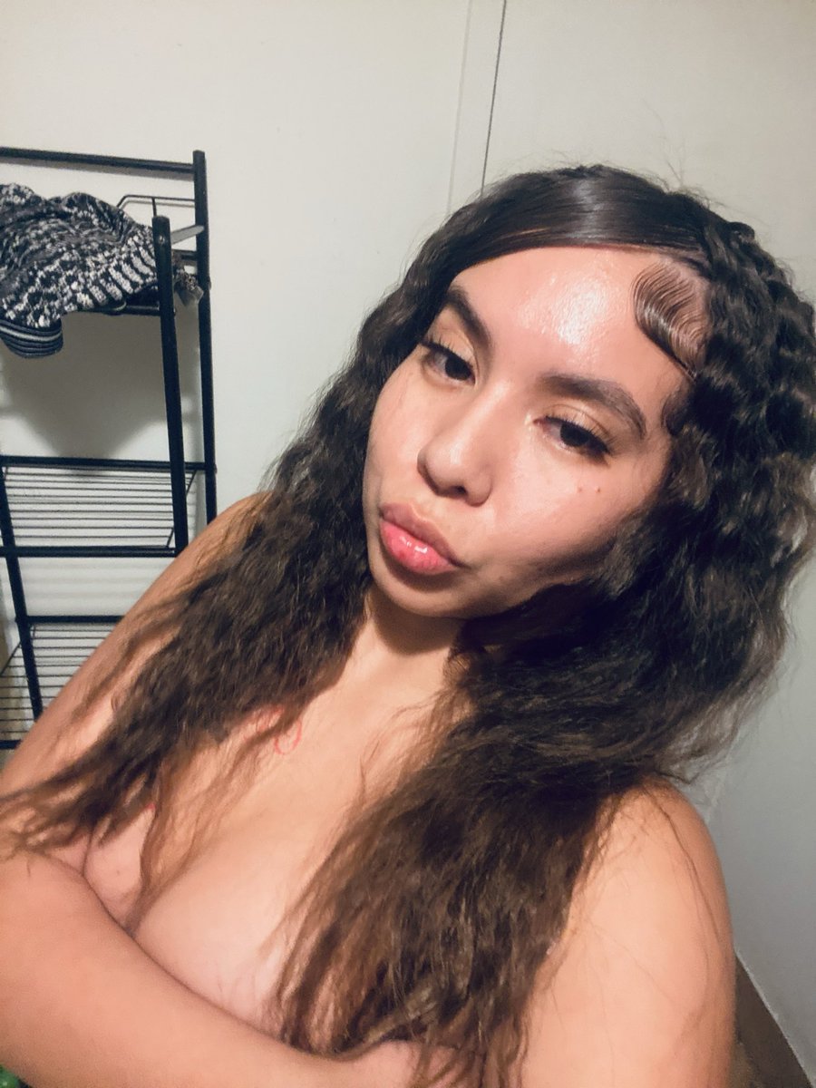 Sexycbby's tweet photo. Come play 😌 https://t.co/pRogk5AX8w