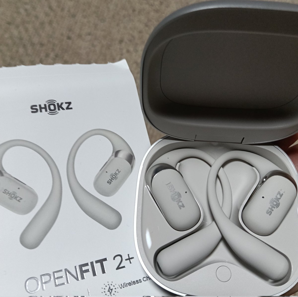 dorumenP's tweet photo. 結局SHOKZのOPENFIT2+買ったけど、思った10倍良くて大満足 https://t.co/gbmwwcqN8A
