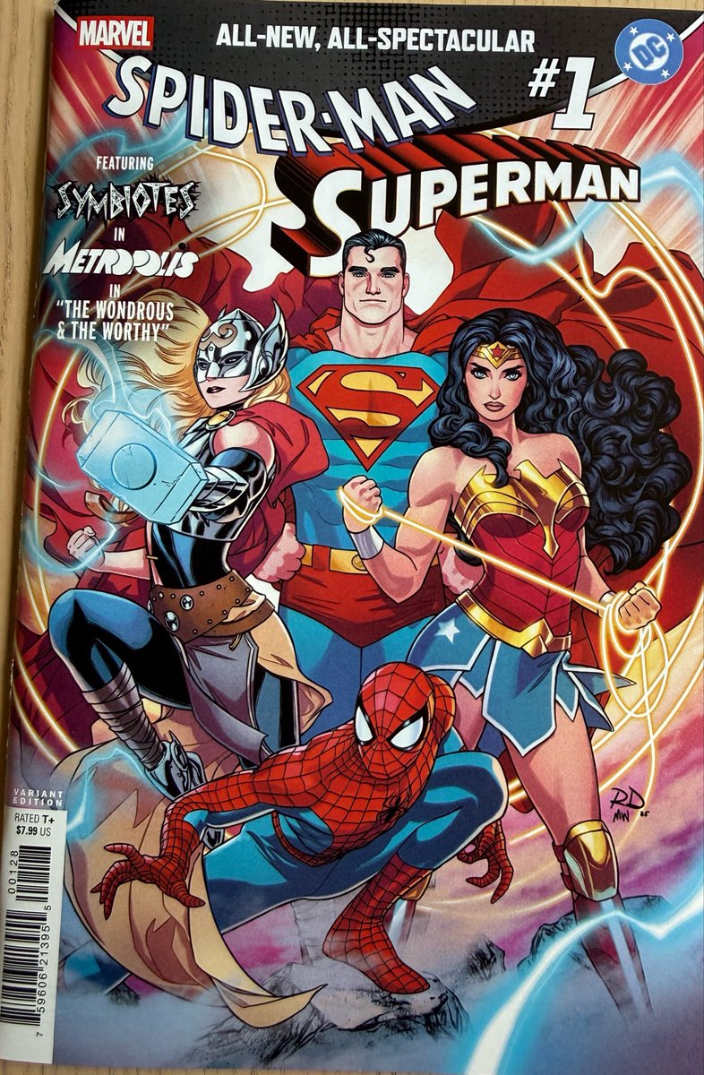 MrFreaki's tweet photo. ⚠️ SORTEO DE VERANO‼️

Para celebrar el verano sorteo el Spider-man / Superman de Marvel/DC. Un número genial y único y además con su portada especial de Russell Dauterman
Para participar:

- Sígueme
- Haz RT a este post

Y suerte! https://t.co/Zn7scDeqbY