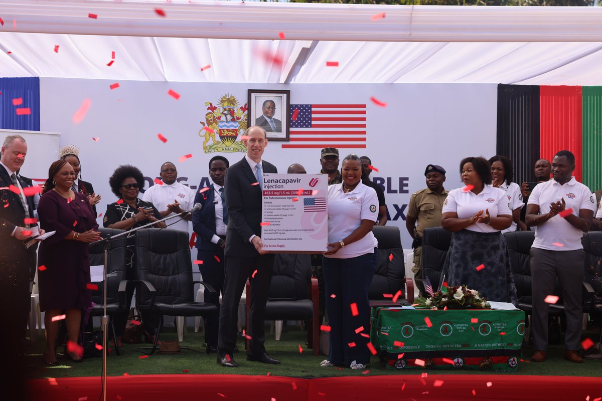 WHOMalawi's tweet photo. #HIV milestone 🇲🇼
@WHOMalawi joined @MalawiGovt @USEmbassyLLW @GlobalFund, @UNAIDSMalawi @UNICEFMalawi @UNFPAMalawi & partners to launch #Lenacapavir—a twice-yearly injectable #PrEP expanding prevention choices a step closer to ending #AIDS as a #publichealth threat by 2030. https://t.co/LKR2WaF4Hh