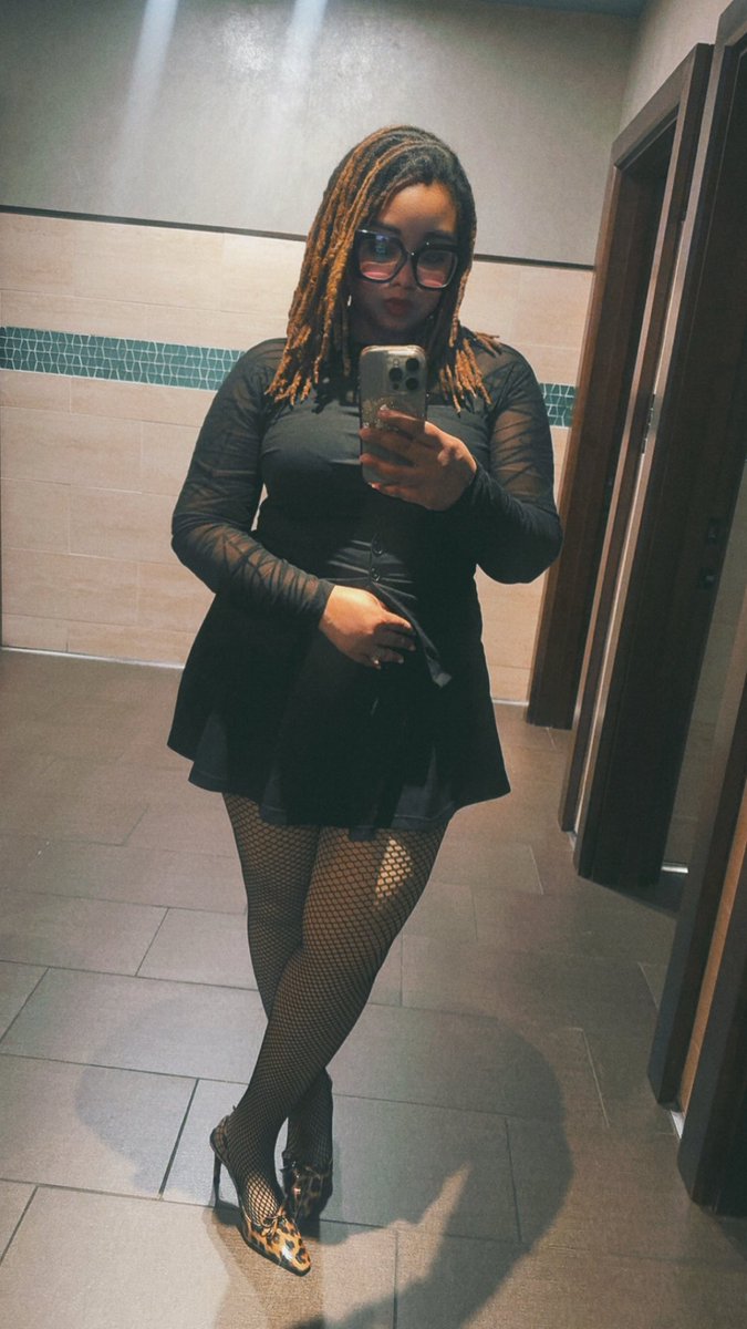 TMarie0's tweet photo. https://t.co/A06MBxGgNx