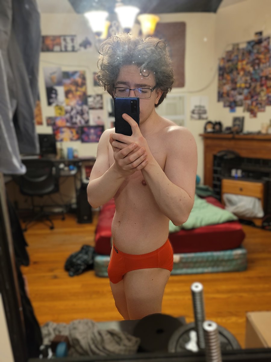 FireEngineAD's tweet photo. Showing off the bod~! (..for a redeem that im definitely not late on x3) What do yall think~?
#irlfurry #bodypics #selfie #shirtless #cockbulge #underwear #flex https://t.co/NefLMnN1LQ