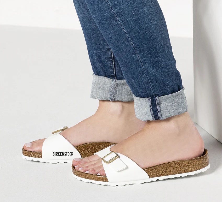 tutoniea's tweet photo. 𐄙ส่งཾต่อ𓂂  Birkenstocks madrid  สีชมพูอ่อน Size 38 (24.5)  ཾ♡਼   
790 th𓈒b
     ♡֯^༷ ᱹ ᱹܴࠖ ᱹ֯ಣ     ਼f𓈒r݁ee s݂hippingཾ𐄙
#ส่งต่อbirkenstock #birkenstockมือสอง #ส่งต่อรองเท้า #ส่งต่อbirken #birkenstockthailand #ส่งต่อเครื่องสำอางค์ #ส่งต่อเสื้อผ้า https://t.co/kNzFnuC8NT