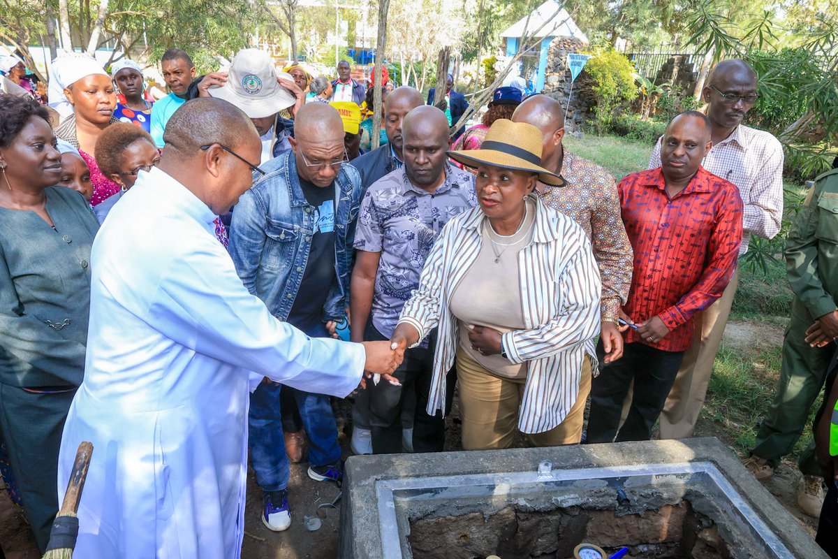 Wavinya_Ndeti's tweet photo. Expanding Access to Clean and Reliable Water.

As a devolved function, water service provision remains a key priority of my administration. We will continue investing in projects that expand access to clean, safe, and reliable water for our people.

Inspected the St. Mary's Catholic Church Borehole in Tala, a transformative project that will provide a dependable source of clean water for the church congregation. Through the completed water reticulation network, the project will also supply clean water to the surrounding community, easing the burden of water shortages and improving the quality of life for many households.

Access to clean water is fundamental to health, dignity, and sustainable development, and we remain committed to ensuring no community is left behind.