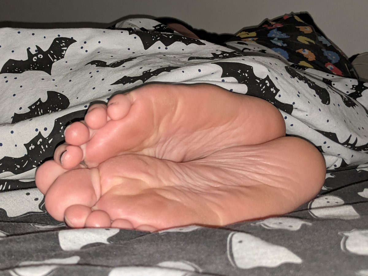SweetestHarmoni's tweet photo. Shhhhh. They're sleeping. https://t.co/EZtmcCxvMY