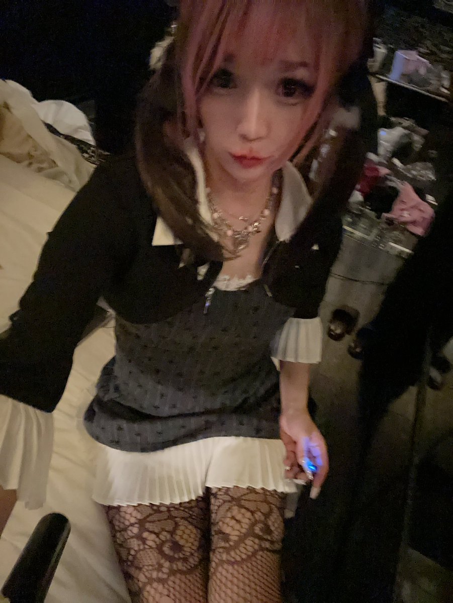 ayamitono's tweet photo. この洋服めっっっちゃかわいかったのに全然写真撮ってなかった😭😭😭

もったいないことした… https://t.co/l5bVtQ21sf
