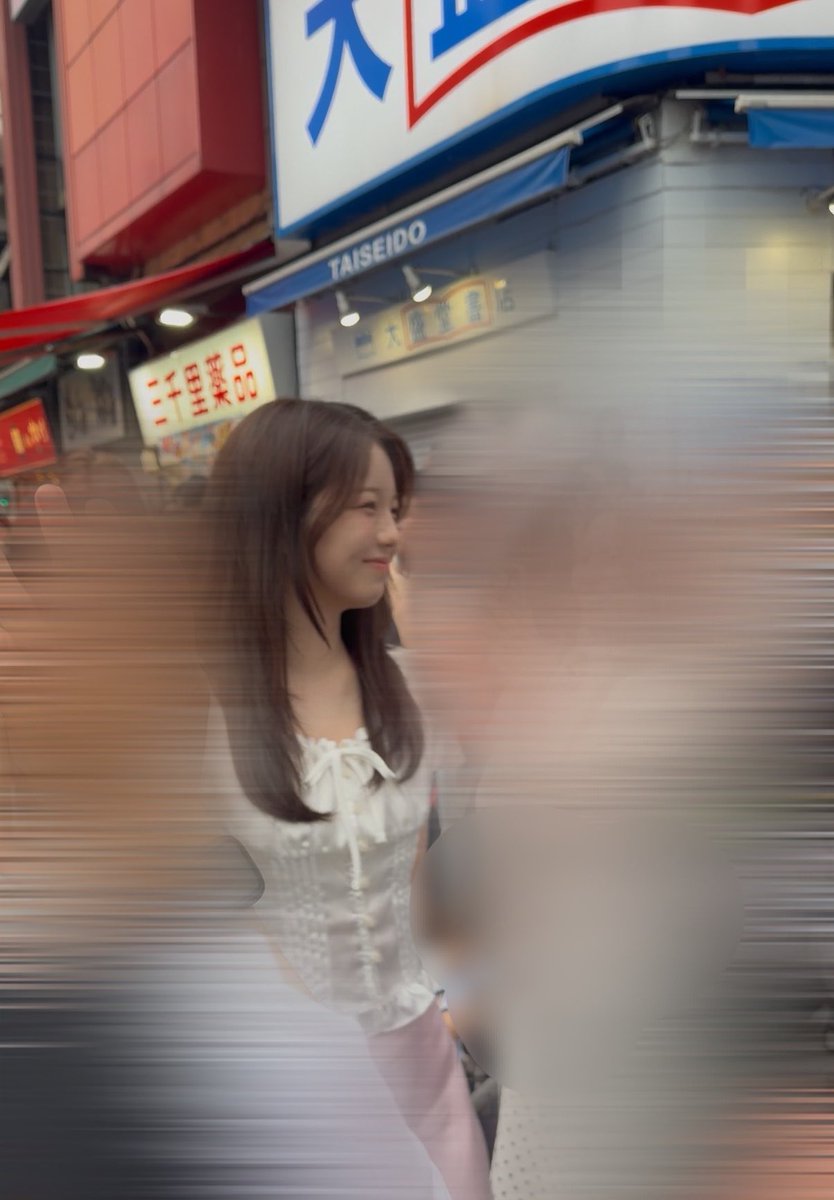 NiziURIMAYUKA's tweet photo. AYAKAちゃん、ずっとニコニコで
可愛かった🥰
#NiziU #AYAKA
#AYAKA_bubble https://t.co/MN7aKCE0sC