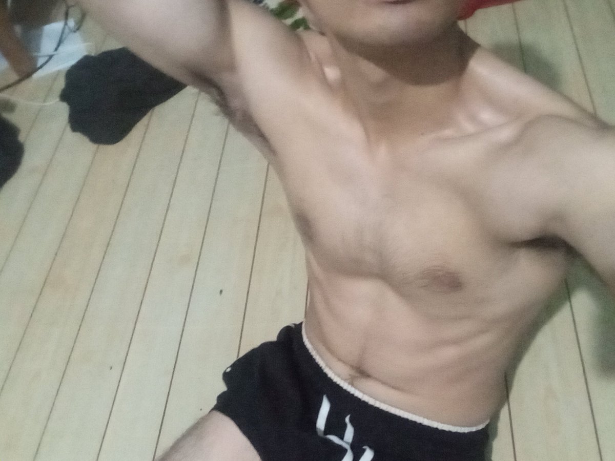 thit755891's tweet photo. Ảnh hơi mờ nhaaa🙄🙄🙄 https://t.co/KSDPB2Tohr