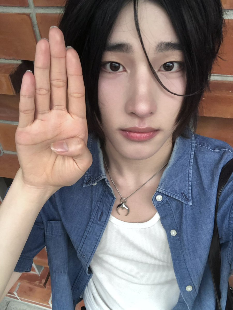teddyyy_____s's tweet photo. สวัสดีครับบ “ Teddy ” นะครับบ ขอฝากเนื้อฝากตัวกับทุกคนด้วยยย ขอบคุณทุกกำลังใจเเละการ support ที่ทุกคนมีให้มาตลอด ต่อจากนี้ไปฝากติดตามผมในChapterต่อไปกับ Domundi เเล้วก็ผลงานในอนาคตด้วยนะครับบ 🧸 

ปล.ฝากเอ็นดูผมเเละ partner ในอนาคตของผมด้วยนะครับบ 💁🏻‍♂️♥️♥️♥️

#teddyyy https://t.co/hkOd3tSyAV
