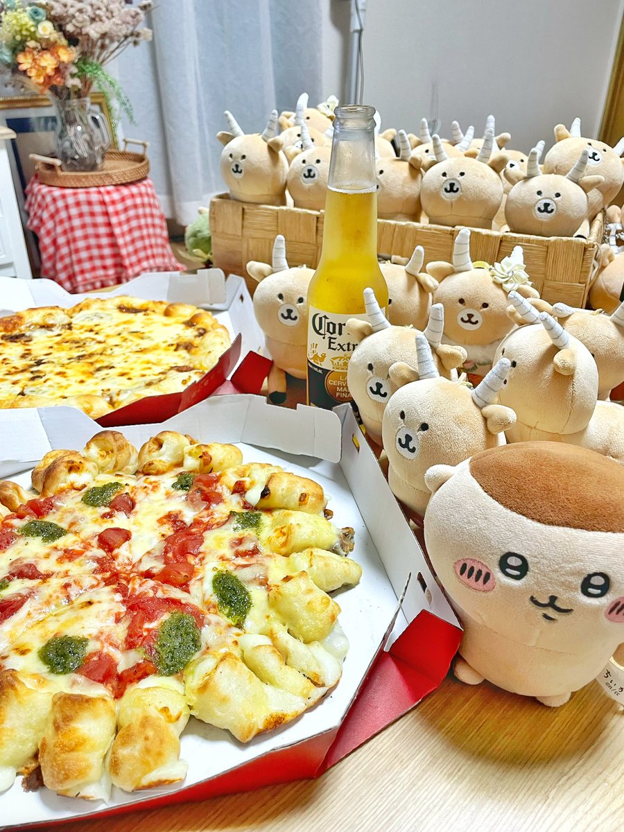 hayainpara118's tweet photo. 月に1回は開催してほしい
ピザ🍕パーティーだぜ‼️

#早インパラ
#ちいかわ
#jokebear
#ナガノのくま
#くりまんじゅう https://t.co/3JKmMMzjBb