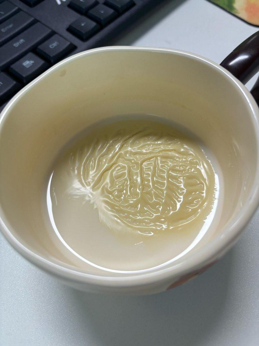 Giusepp56859330's tweet photo. Just binged the latest episode of that psychological thriller and my nerves are shot—plot twist hit so hard I spilled my coffee!  Who else is obsessed with this series https://t.co/R7wcw0Elvq