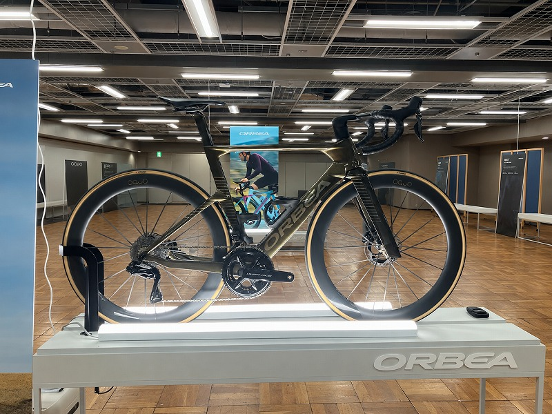 chibacycle_ono's tweet photo. ORBEA ORCA AERO
NEWモデル解禁！！

待望の新モデルORCA AERO（オルカエアロ）の特徴を紹介します！
https://t.co/5rZLFylk5t

ご相談は ちばサイクル へ🔥 https://t.co/QwKQ5U6Zsn