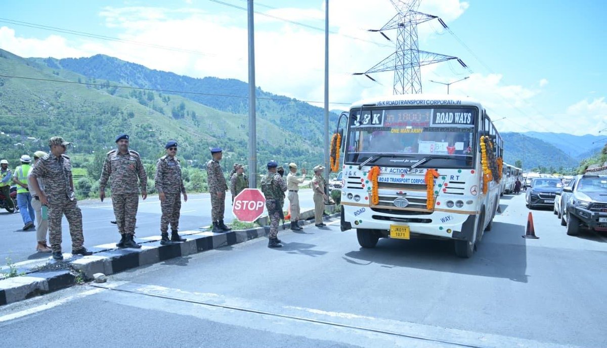 crpfindia's tweet photo. As the holy Shri Amarnath Yatra begins, #CRPF troops, alongside JKP and other CAPFs, are fully geared up. From the base routes to the high camps, our personnel are on the ground ensuring tight security and the complete safety of all pilgrims. Senior officers are actively monitoring to ensure a smooth and secure yatra.

 #NationFirst
#Vandematram150 
#MissionNaxalMuktBharat2026
@gpsinghips
@crpf_j
@crpf_srinagar
@KOSCRPF
@jammusector