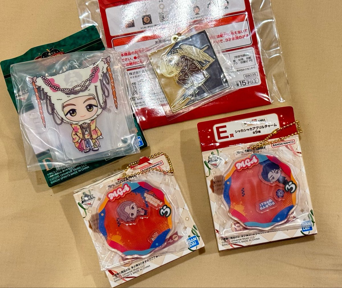saaceya's tweet photo. ミセス　Mrs.GREENAPPLE  グッズ　交換　買取　フィヨルド　バベル　一番くじ　ゼンジン

譲：写真のもの
求：定価 or ３枚目ゼンジンピンズ（ツバメ）

7/4,5国立でやり取りできます。
よろしくお願いします。

#ゼンジン未到とイミュータブル https://t.co/fe7NJjvfkX
