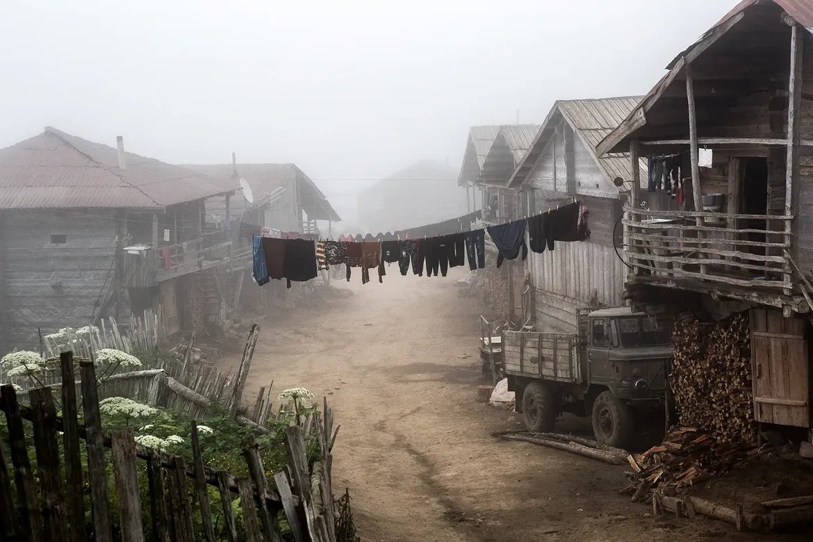 visualsofearth1's tweet photo. Nomadic Life in the mountains of Adjara, Georgia. https://t.co/kgaBBxwCGY