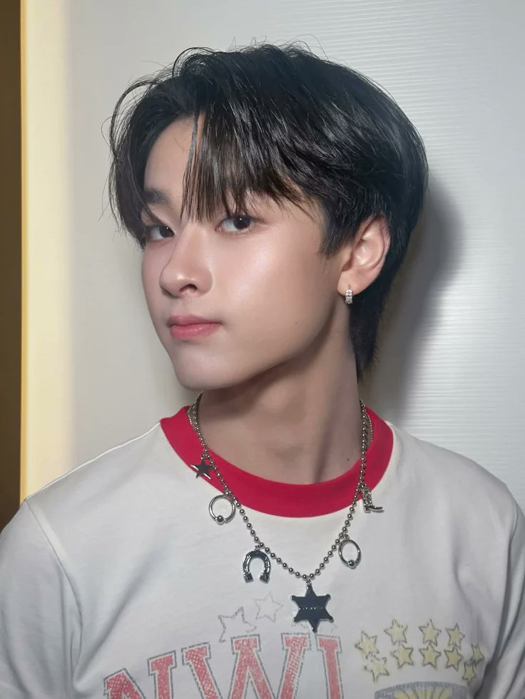 ۵ ᴀɴɴᴀ w. ᴛʜᴇᴇᴡᴀᴠᴇ | 20 ʟɪsᴛs ᴇʀᴀ 📝 tweet media