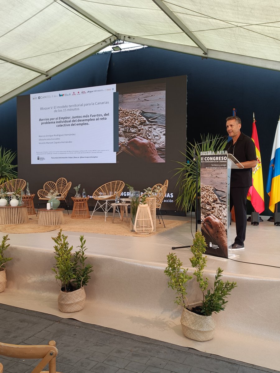 fg_ull's tweet photo. 📍 Barrios por el Empleo refuerza la dimensión comunitaria en el II Congreso de Reto Demográfico de Canarias.

En esta edición, el proyecto presentó la comunicación centrada en concebir el empleo como un reto colectivo.

Más info 👉 https://t.co/w0AjKgdVbO

@BARRIOSxEMPLEO https://t.co/uGfB2j1bUe