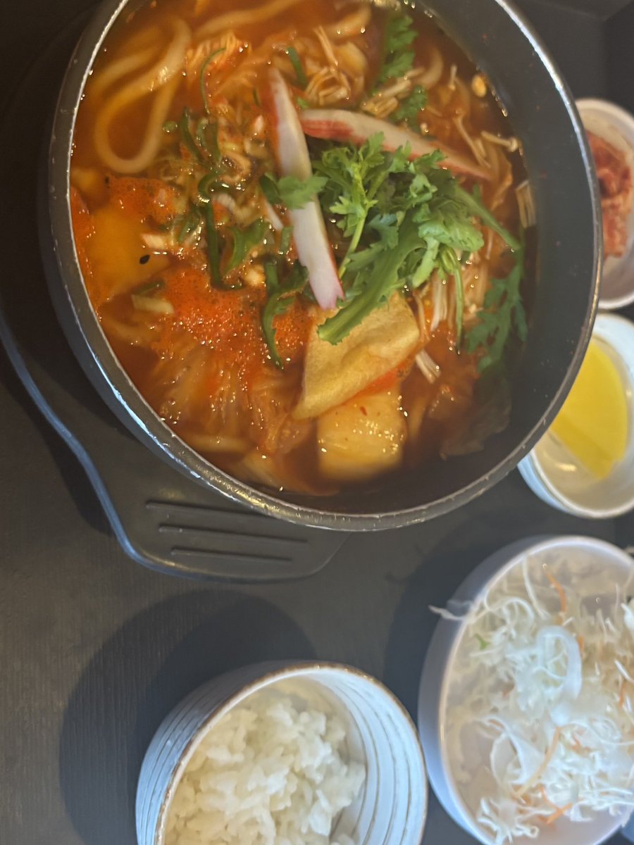 muktoday's tweet photo. 짬뽕, 밥
김치찌개 라면사리, 계란말이
딸기초코아박
김치우동, 밥 https://t.co/gNDibkVWQn