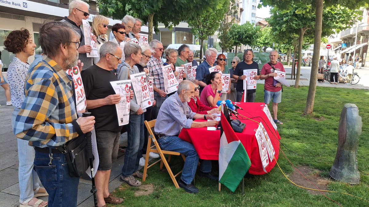 Martxoak3's tweet photo. ❤️‍🔥 #M3MORIA ✊🏿🌹✌🏿

✍️ 8 de julio, #Martxoak3 elkartea - Asociación Víctimas 3 de Marzo participará en el acto homenaje a Germán Rodriguez, asesinado por la policía en los sanfermines de 1978. Gasteiz e Iruñea, unidas contra el olvido y la impunidad. https://t.co/j4PYoKuIon