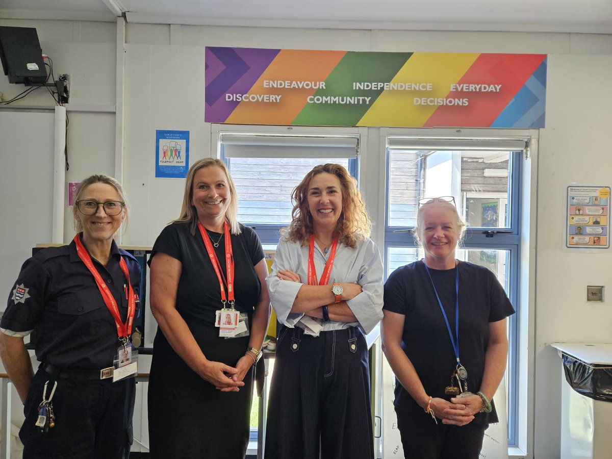 BromleyLFB's tweet photo. A good day of collaborative working for Community Liaison Officer Cheryl, with Sarah &amp; Gilly from our Education Dept &amp; Youth Intervention Team at Bromley Beacon Academy Schools in Bromley &amp; Hayes today, getting the message out to kids about the risks of fire setting &amp; hoax calls https://t.co/rgKTqtr0rU