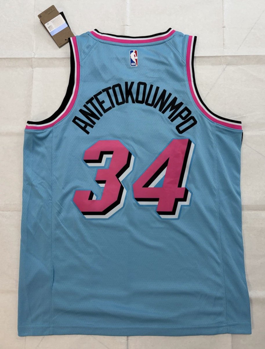 KamitronPTW's tweet photo. Jersey plug came thru 😮‍💨😮‍💨😮‍💨 https://t.co/UlVWIUOLfG