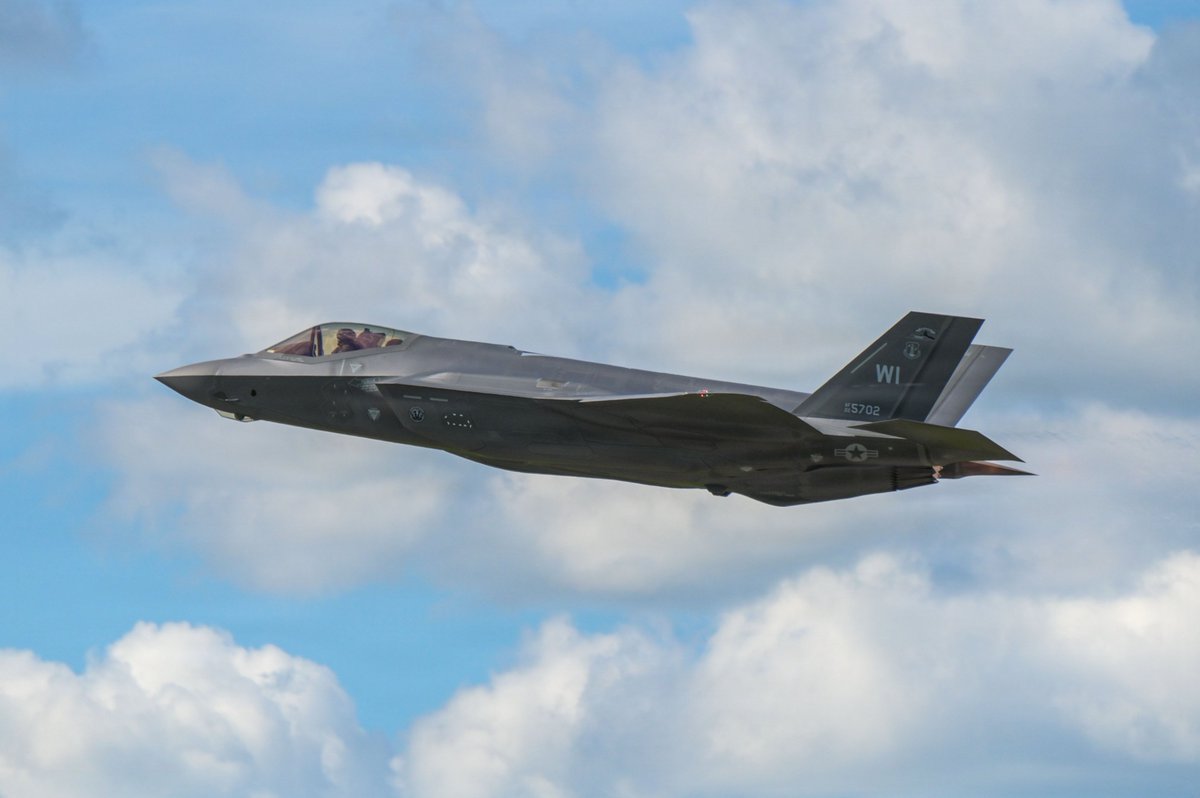 theF35JPO's tweet photo. Combat readiness. 💥

An F-35A Lightning II flies overhead during Operation Iron Orchid, the 115th Fighter Wing’s combat readiness exercise at Volk Field Air National Guard Base, Wisconsin.

This large-scale exercise is designed to assess and reinforce the wing’s ability to generate combat capability and sustain operations in a challenging environment.