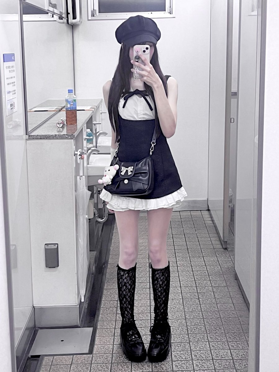 amubunnies's tweet photo. ⬅️55kg                              38キロ➡️

-17キロ痩せた😭✨
ダーリッチ着れるようになって嬉しい🥹 https://t.co/HFe47TCeHK