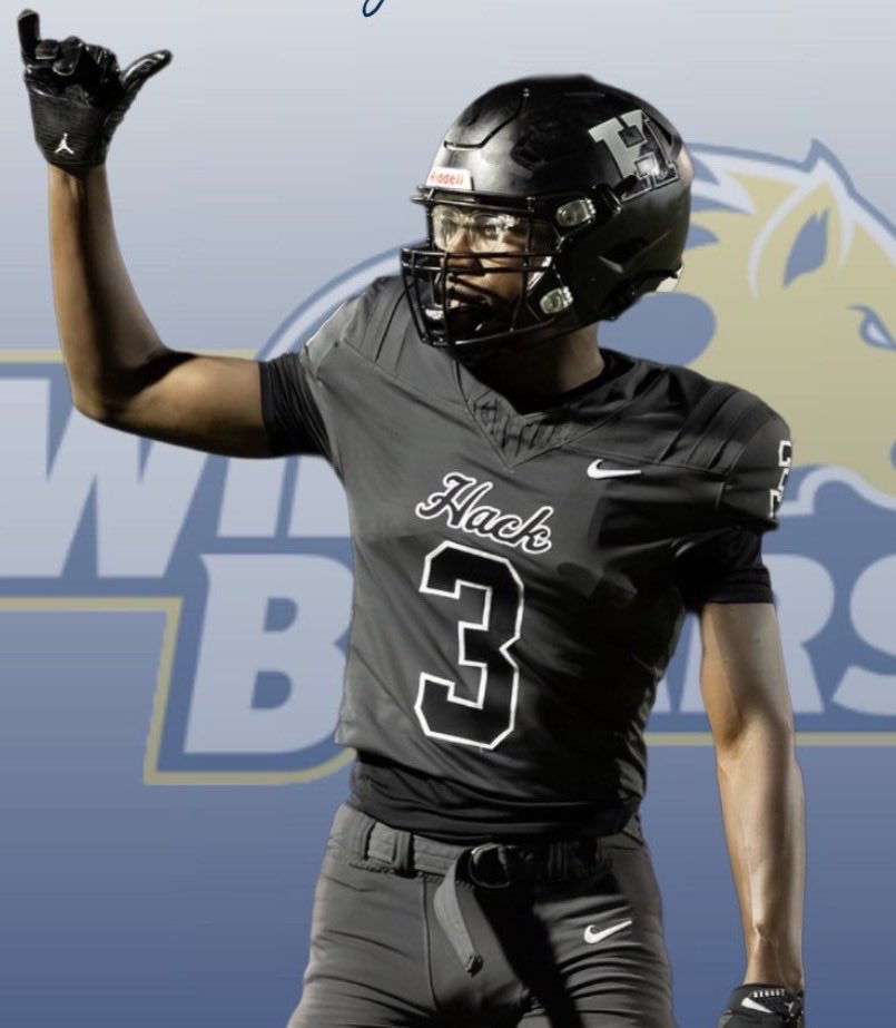 BoarsSpeed's tweet photo. Incoming R11 Choate WR August Teacher: size, strength, catch radius, sure hands. Ready to roll this fall!!! https://t.co/EHMD4AkhLg
