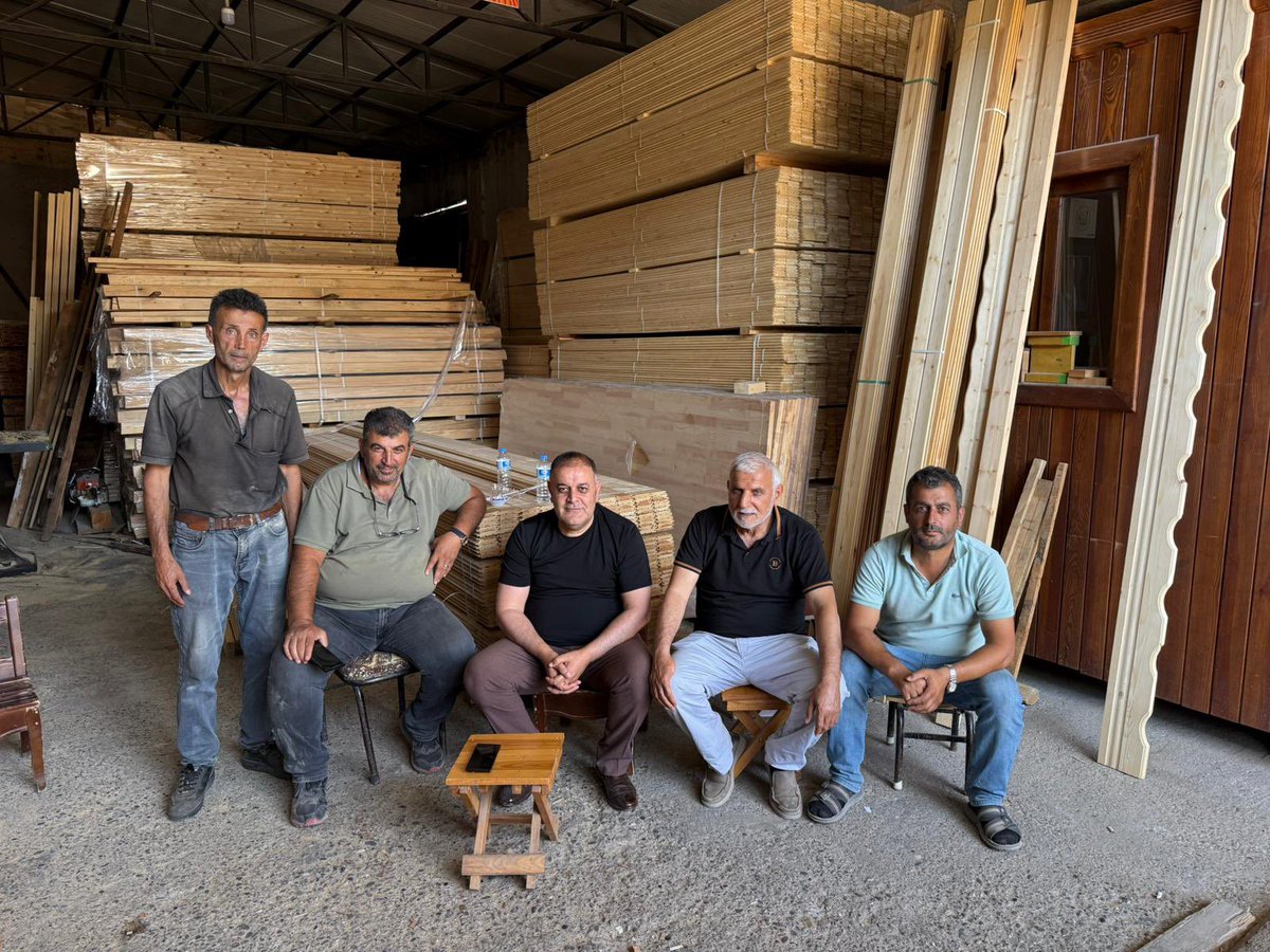 gokhangok44's tweet photo. Battalgazi Belediyesi Meclis Üyemiz, Ülküdaşımız Naim Özdemir ağabeyimizi ekmek teknesinde ziyaret ederek güzel bir sohbet gerçekleştirdik.

Ülkücünün ülkücünün kalesi olduğu anlayışıyla, birbirimize sırt verdiğimiz her dava arkadaşımızın yeri bizim nezdimizde ayrıdır.

Naim ağabeye misafirperverliği için teşekkür ediyor, birlik ve beraberliğimizin daim olmasını temenni ediyorum.