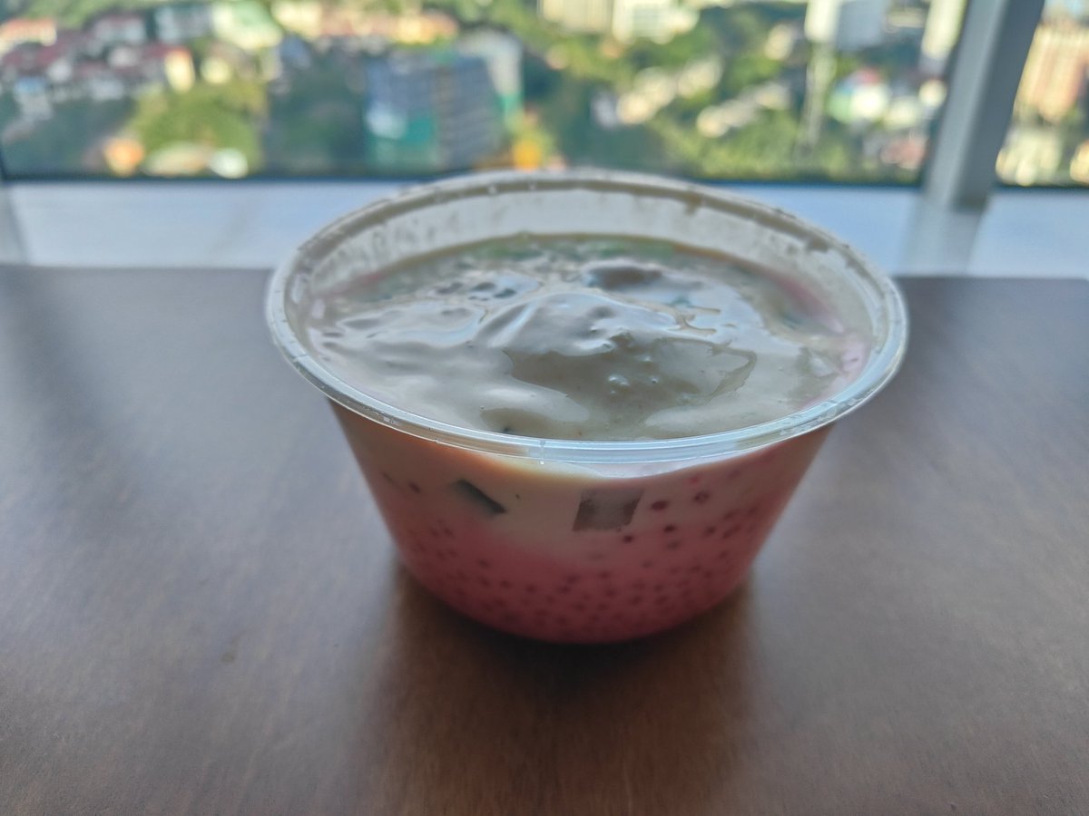 Ayako_river's tweet photo. ミャンマーのファルーダ。グラスのは飲むタイプ。他3つは食べるタイプ。7/5(日)イベントでは、食べるタイプの現地の味を再現しつつ、あじさい色にアレンジしました😋
https://t.co/M3TGCoJrCl
#ファルーダ #ミャンマー #牛込柳町 #あじさいスイーツ #新宿カフェ #シェアキッチンみちくさくらす https://t.co/1Un3rZNg4D