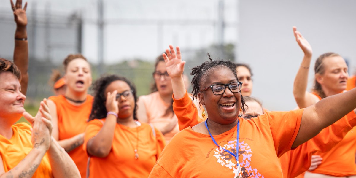 prisonfellowshp's tweet photo. Recently, 500+ incarcerated women encountered Jesus through a Hope Event, thanks to the @OklaDOC, Prison Fellowship, and Life Church.

Prison Fellowship President and CEO @RiceMinus shares more about this special day:

"Three formerly incarcerated Prison Fellowship staff shared their testimonies of transformation, including Teresa Stanfield and Tammy Franklin—two mothers who met Jesus behind bars and were never the same.