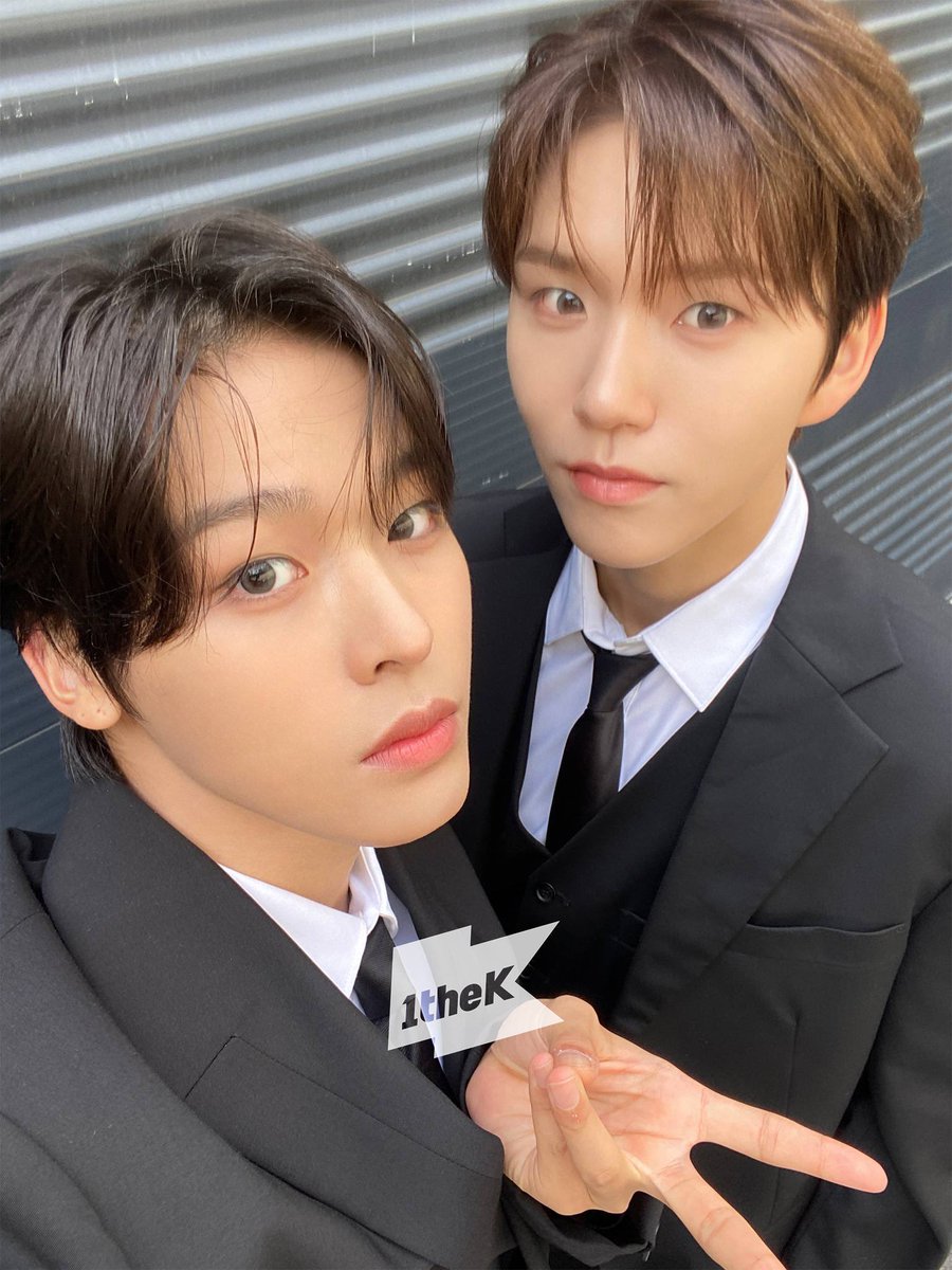 timetomaeda's tweet photo. 240703 원더케이 인스타그램

청량섹시는 공존할 수 있죠😘 엔위시 x 송버드 x 수트댄스 = 필승 조합🕊️🩵

#리쿠 #リク #RIKU #NCTWISH https://t.co/wEmNDXOMtT