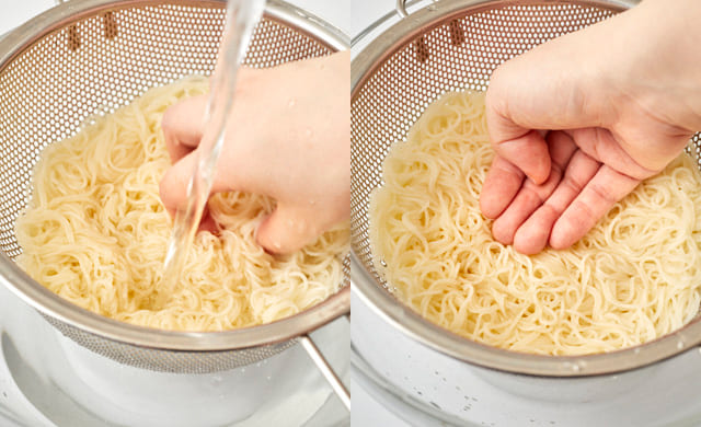 nichirei_foods's tweet photo. 「そうめん」は「まとめてゆでて冷凍」が楽ちん🎐

1️⃣そうめんを表示時間より20〜30秒短めにゆでる
2️⃣ザルにあげて流水で洗い、しっかり水気をきる
3️⃣1食分ずつ冷凍用保存袋に入れて冷凍

熱湯でほぐせばすぐ食べられます。ゆでる必要なし🥰

「やってみよう」と思ったら「🎐」(風鈴)でリプしてくださいね！