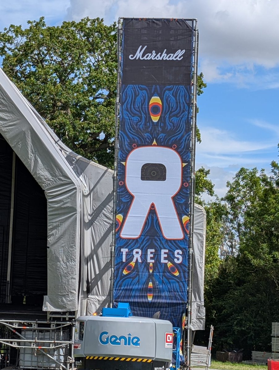 2000trees's tweet photo. SIX days to go - and the stages are all shaping up pretty nicely if we do say so ourselves. This time next week we'll be watching the sun set as Alkaline Trio absolutely annihilate the whole of Upcote!! 😍

Still time to make the best decision of yr life: https://t.co/tOO3JwrZdY https://t.co/xlvkZ4nIwB
