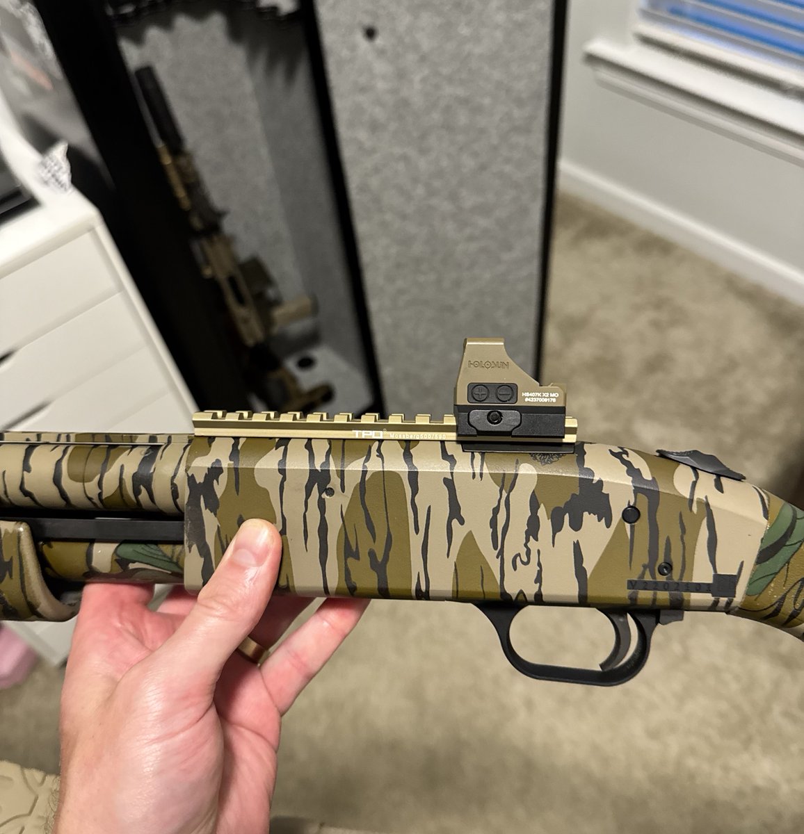 stanphield's tweet photo. @MossbergCorp 👋🏻 just threw this rail on last night, bring on spring 2027 turkey season https://t.co/CY3R6oDXZx