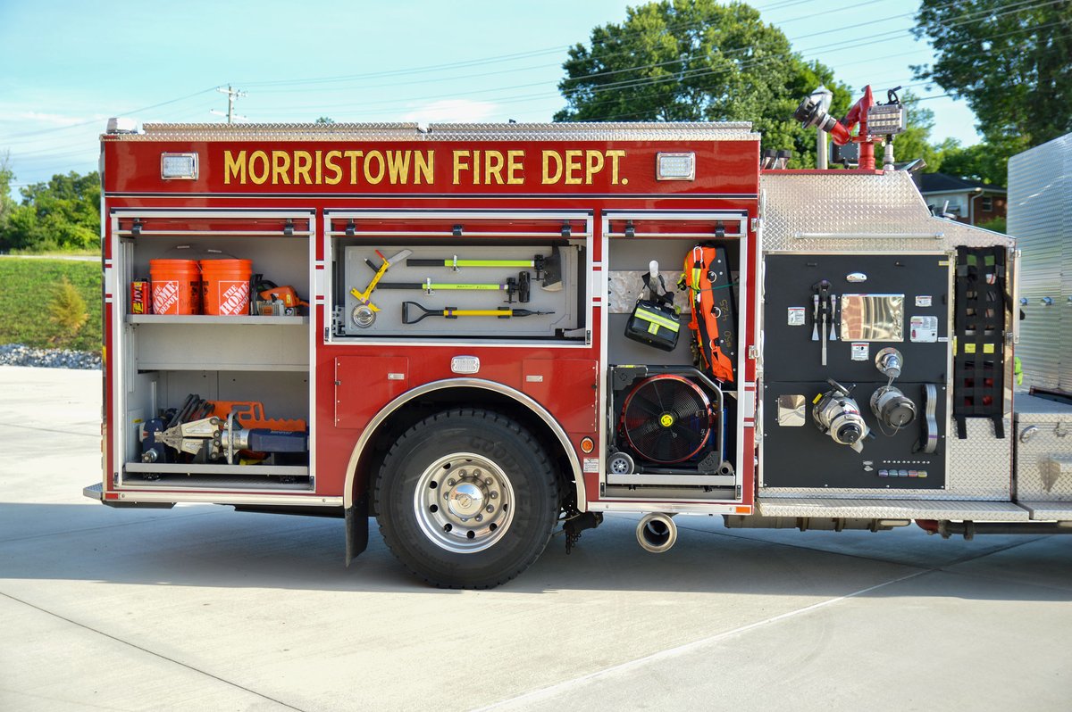 SiddonsMartin's tweet photo. Morristown Fire Departments (TN) newest pumper is Engine 3, a Pierce Saber Pumper! Pierce classic 90 RED for the win!
Walk-Around Video: https://t.co/MT112WtpsF
#SiddonsMartinFamily #PierceMfg #FireEngine #SiddonsMartinTN #FirefightersChoosePierce https://t.co/xMak8v2736