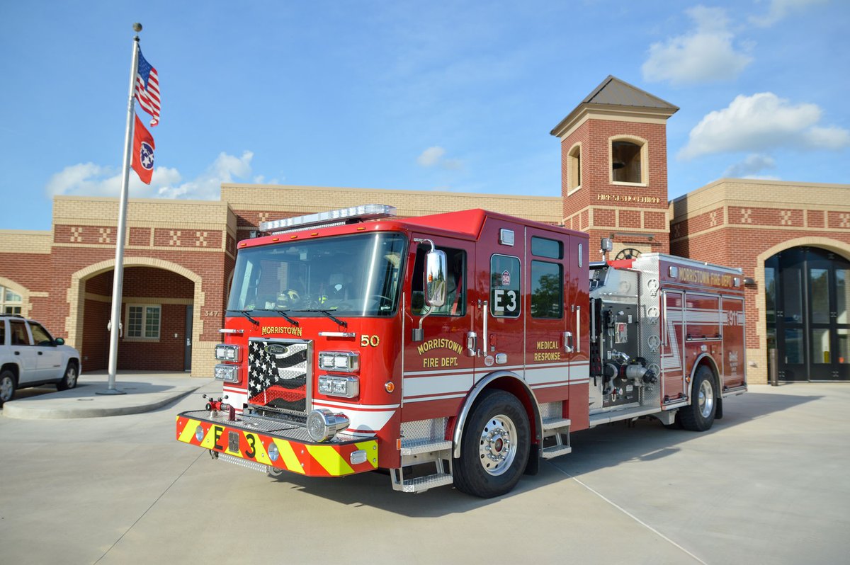SiddonsMartin's tweet photo. Morristown Fire Departments (TN) newest pumper is Engine 3, a Pierce Saber Pumper! Pierce classic 90 RED for the win!
Walk-Around Video: https://t.co/MT112WtpsF
#SiddonsMartinFamily #PierceMfg #FireEngine #SiddonsMartinTN #FirefightersChoosePierce https://t.co/xMak8v2736
