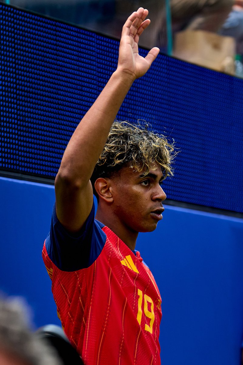 camisaaa5's tweet photo. Ele é muito diferente, aos pouquinhos Lamine Yamal vai pegando ritmo, e vai chegar muito bem nas partes mais decisiva da Copa do Mundo. 🇪🇸
#Spain #España #LaRoja #ESP #Austria #AUT #DasTeam #ÖFB #WorldCup #WorldCup2026 #FIFAWorldCup https://t.co/1Qs4RfNLWg