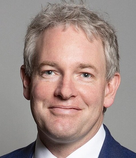 Tush27J's tweet photo. Danny Kruger. Political Party Hopper and Mayor of Psychoville.

According to Danny boy, man of no conscience Nigel Farage (the establishment) is being hounded and treated in an appalling manner by the err ......establishment.

Listen up Danny Dimwit. Farage is the establishment. https://t.co/NcxDVIqpZF
