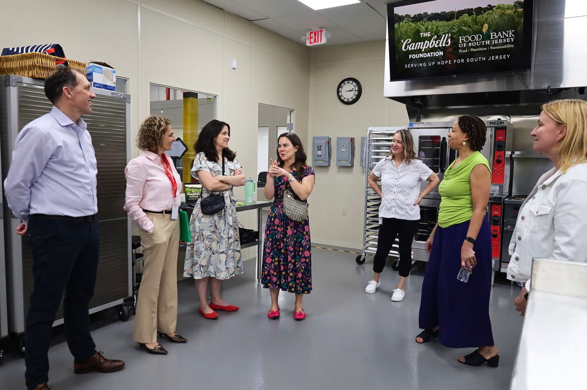 foodbankSJ's tweet photo. What a great visit on Tuesday with our incredible partners at @thecampbellsco, including CEO Mick Beekhuizen! We were proud to show off the progress underway at the Center for Health, Wellness & Nutrition – a space made possible in part by The Campbell's Foundation’s generosity. We're also #grateFULL for their continued partnership on Full Futures, helping us build opportunity for local youth beyond the plate. Thank you to the Campbell's team for showing up and investing in this work alongside us!

#bettertogether #feedsj #ofsouthjersey #forsouthjersey #thankFULL