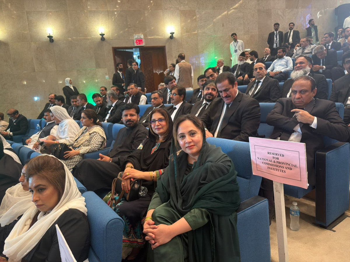 WingBalochistan's tweet photo. Honored to attend the National Conference on Prison Reform at the Supreme Court of Pakistan today.
Privileged to participate alongside CM Balochistan  @SarfarazBugti &amp; CS Shakeel Qadir as we drive crucial steps toward justice &amp; human rights. ⚖️✨
#PrisonReform #Balochistan https://t.co/Yq4T3E5Up7