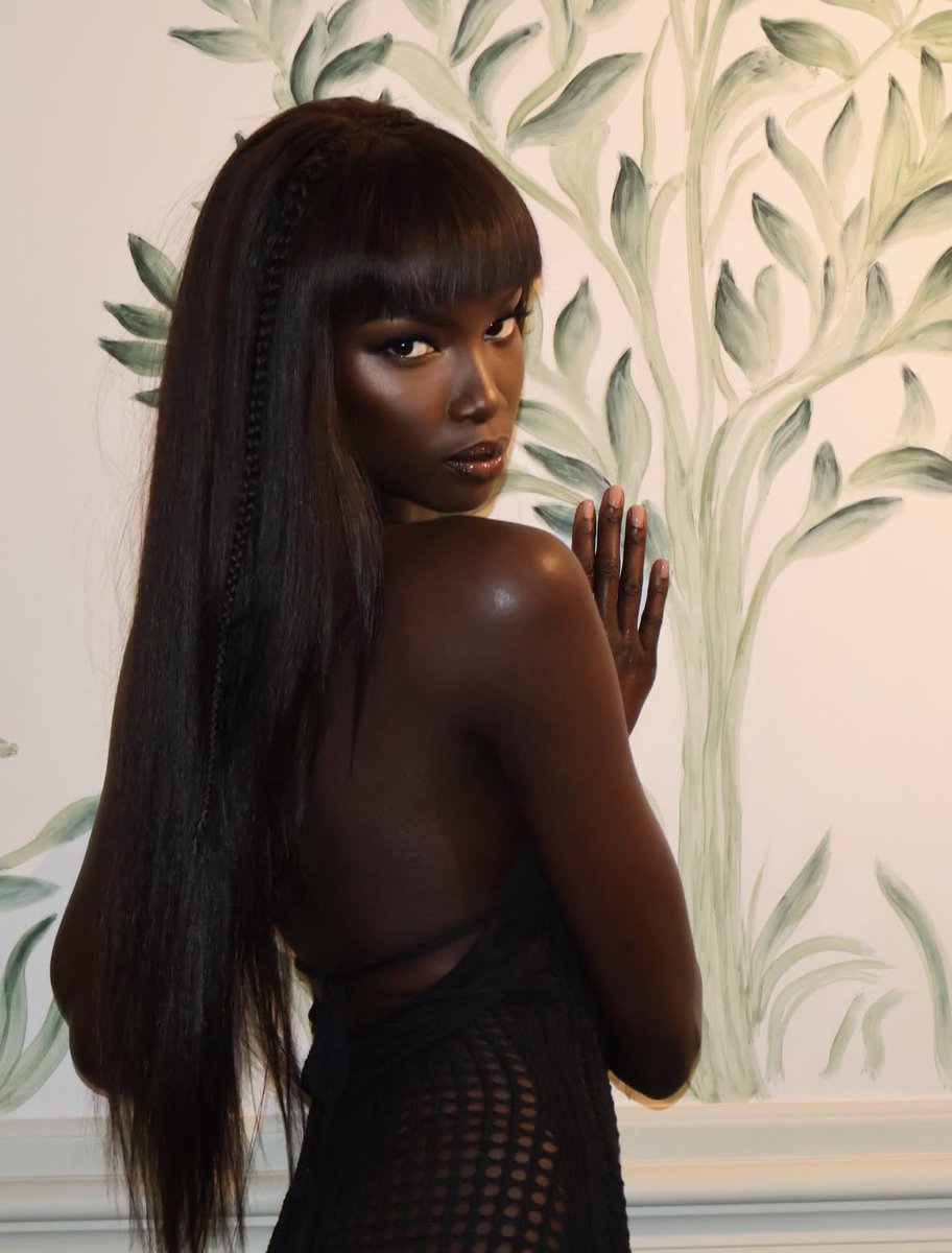 filmsbratz's tweet photo. — my black barbie doll is really real 👩🏾ྀིྀིྀིྀིྀི💅🏾🌷🖤 https://t.co/YTE5cVprq2