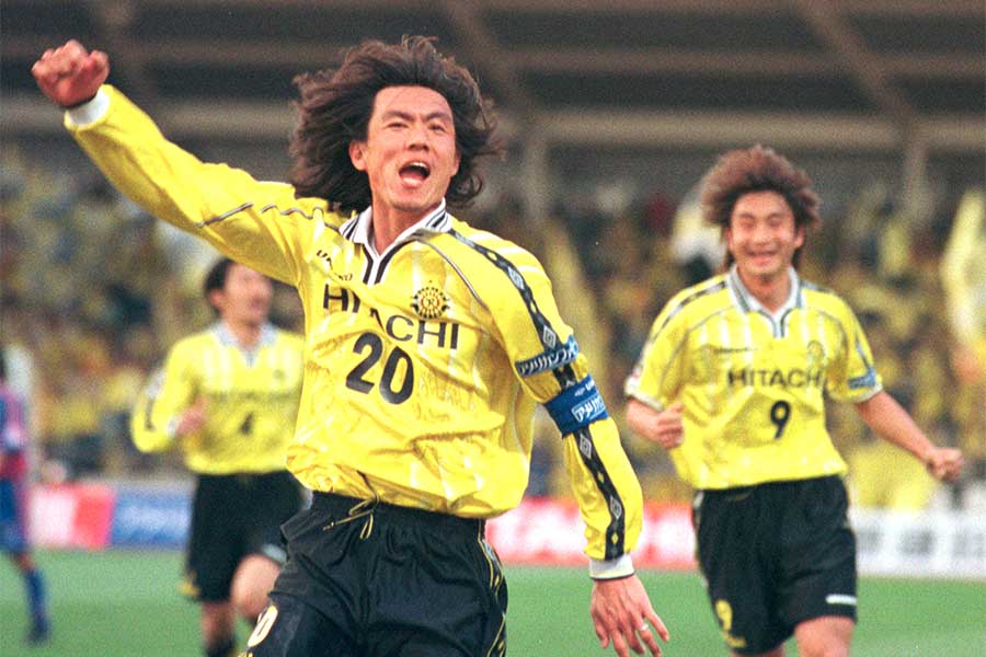 timeformachine_'s tweet photo. そもそもホンミョンボ監督は初期のJリーグを支えたレジェンドの一人で
日本の昔からのサッカーファンの多くが彼に好意的だと思う
経緯はよく分からないけど韓国で異様に叩かれている姿を見るのは辛い https://t.co/71hnQ57mGU