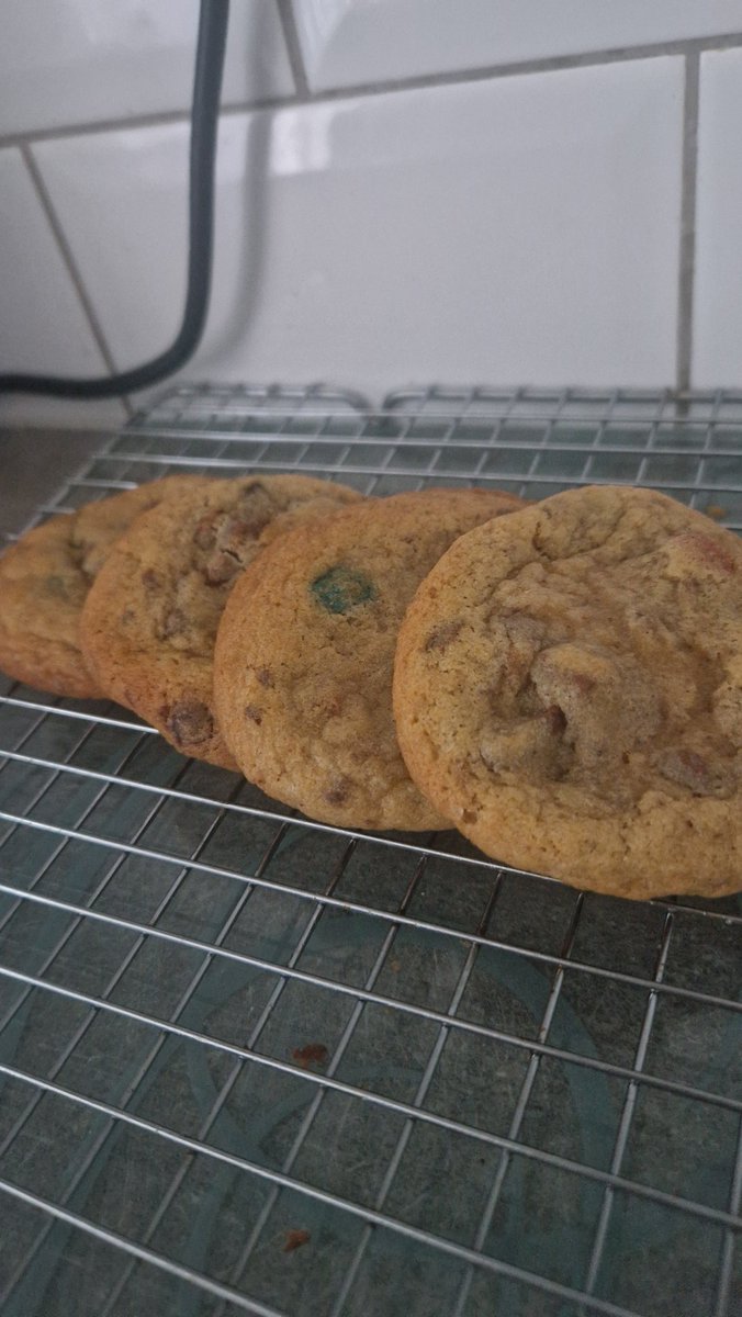 Cheynyan_'s tweet photo. Shout out baking, that shit always helps me clear my head fr https://t.co/nq37lIr0pn