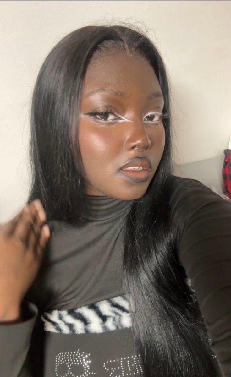 adeprxssedbitch's tweet photo. Blessed with Central African genes 🇨🇫 https://t.co/Mys5RFSbiU